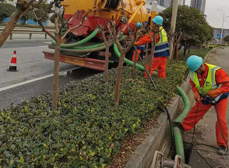 通海口镇市政管道清淤